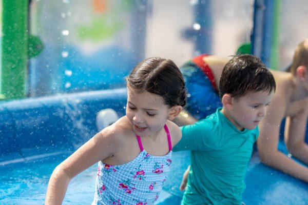 Kids-water-play-goodyear-recreation-campus